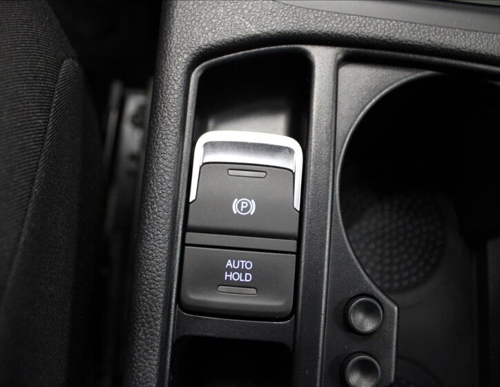 Volkswagen Touran Kombi 1,5 l 110 kw