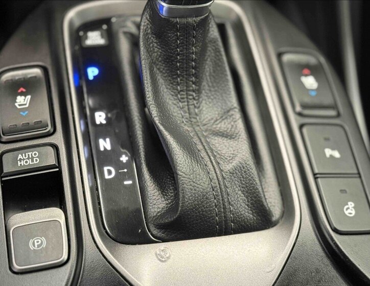 Hyundai Santa Fe SUV / Terénní 2,2 l 145 kw