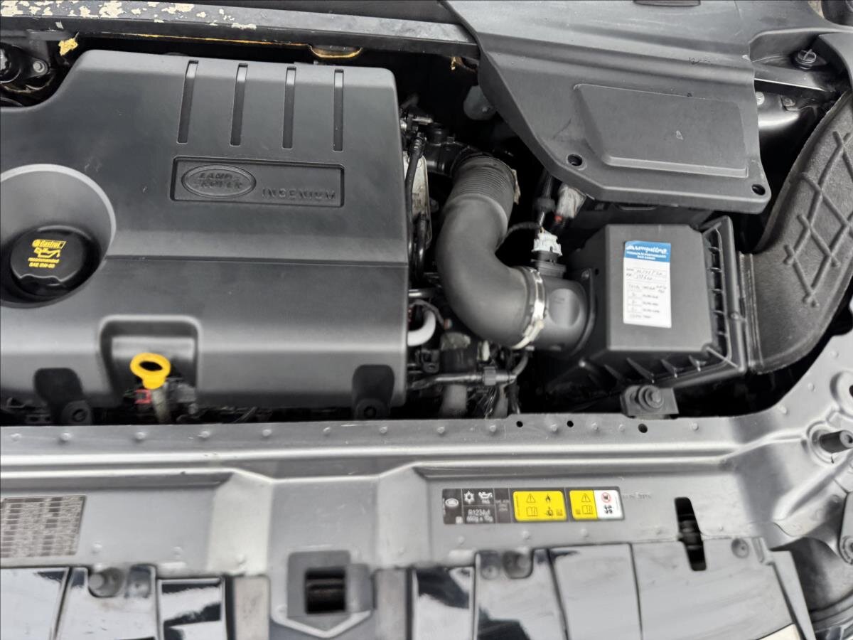 Land Rover Discovery Sport SUV 2,0 l 110 kw