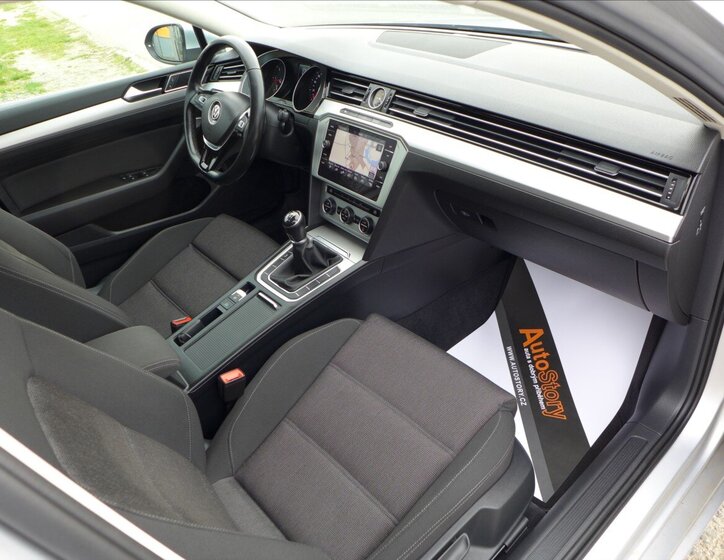 Volkswagen Passat Kombi 2,0 l 110 kw