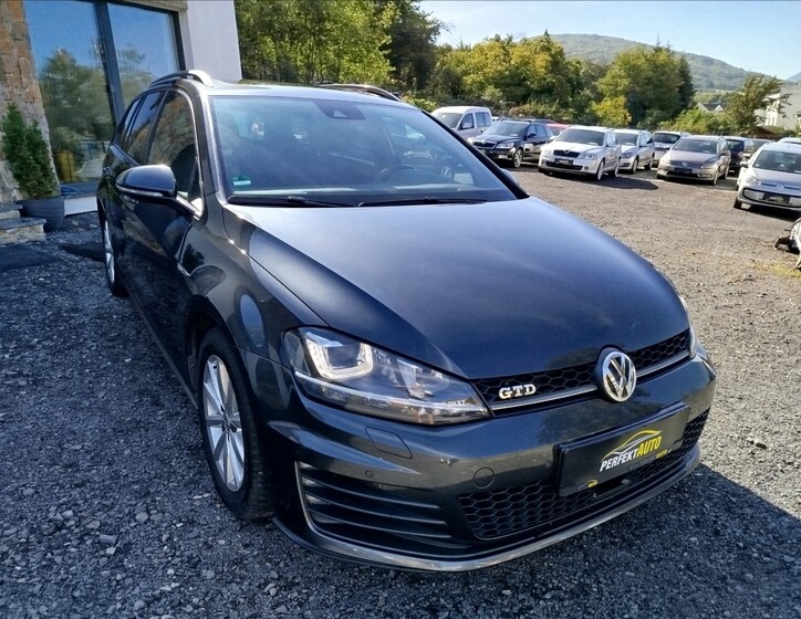 Volkswagen Golf 9