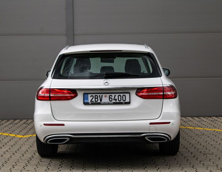 Mercedes-Benz Třídy E 6