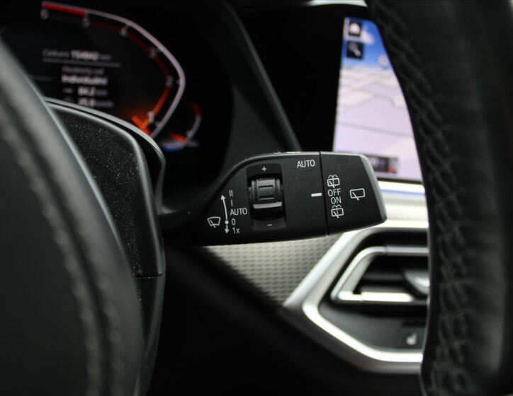 BMW X5 SUV / Terénní 3,0 l 195 kw