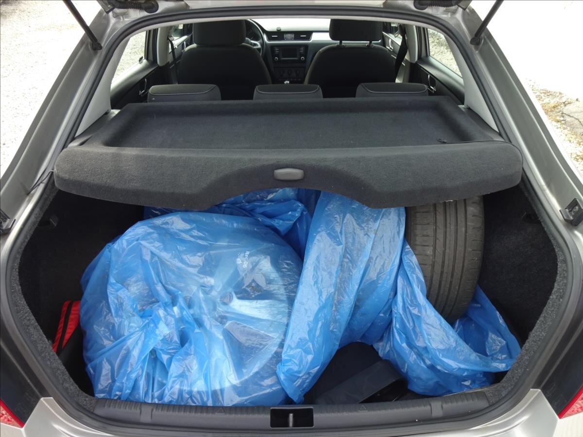 Škoda Rapid Sedan / Limuzína 1,2 l 66 kw