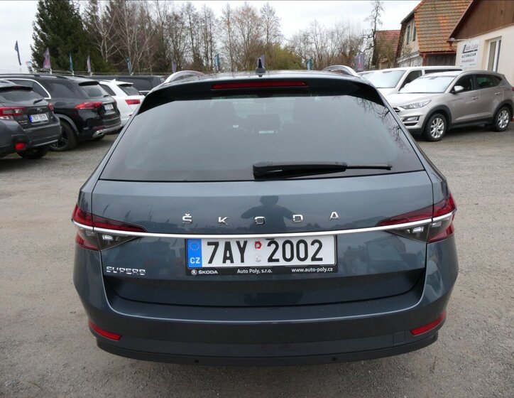 Škoda Superb 8