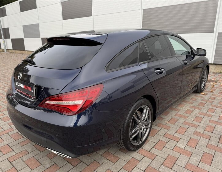 Mercedes-Benz CLA 11