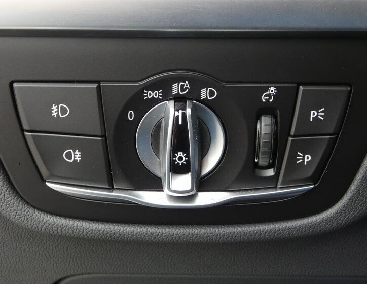 BMW X3 SUV / Terénní 2,0 l 140 kw