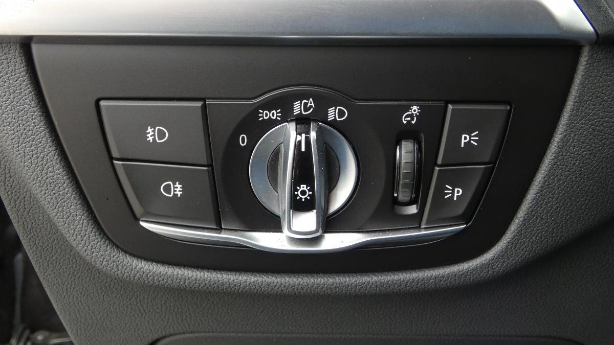 BMW X3 SUV / Terénní 2,0 l 140 kw