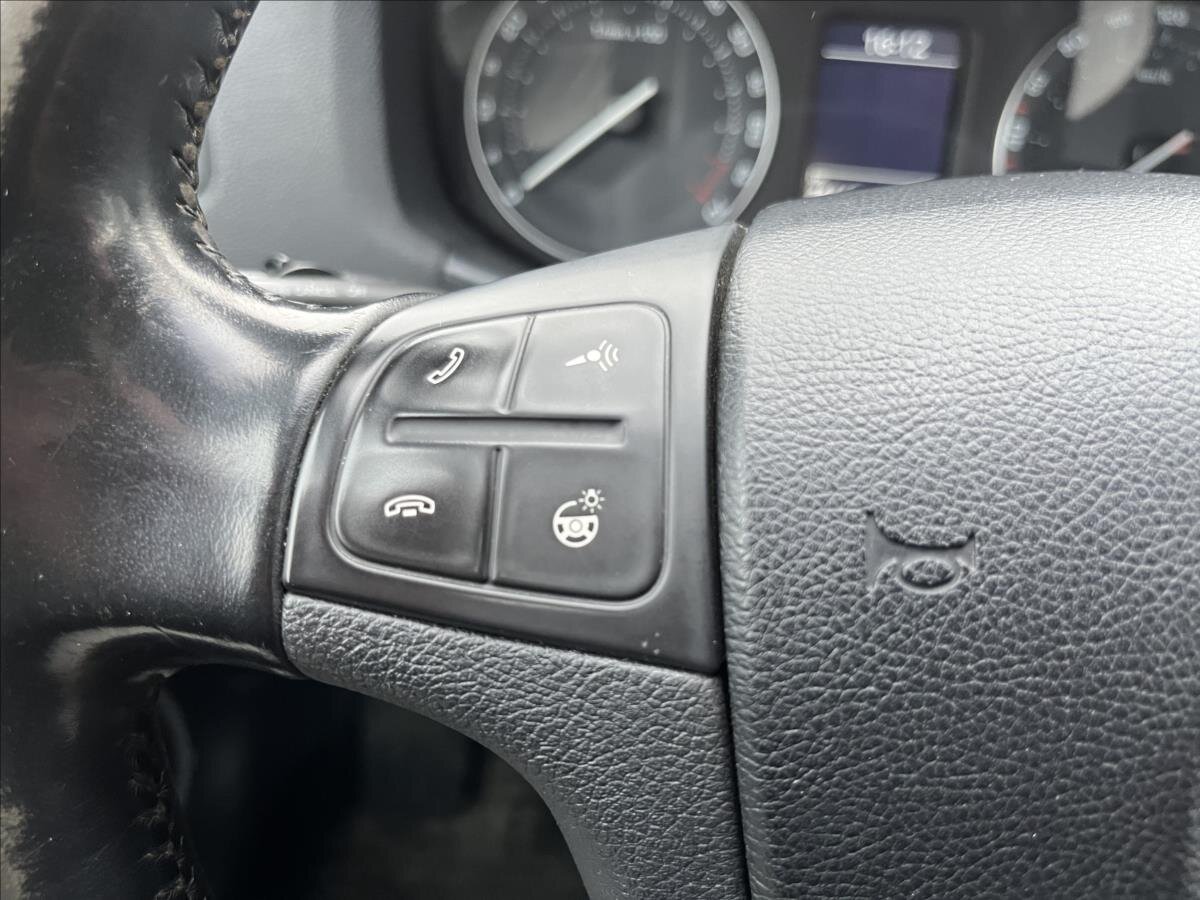 Škoda Octavia Sedan / Limuzína 1,6 l 75 kw