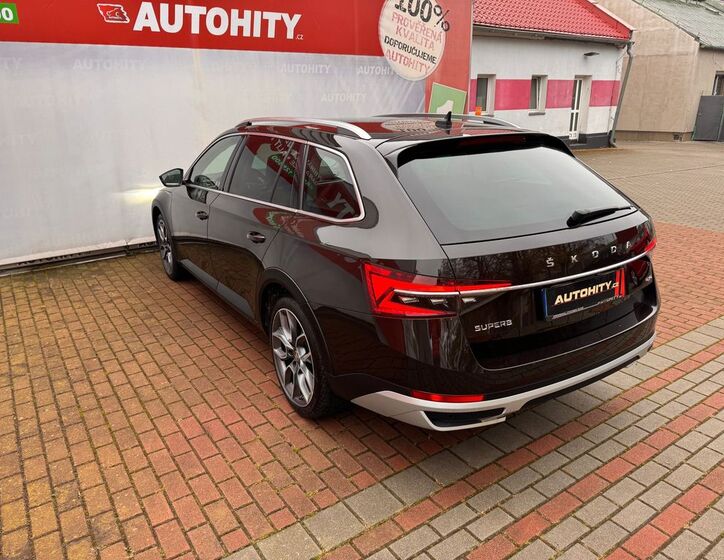 Škoda Superb 9