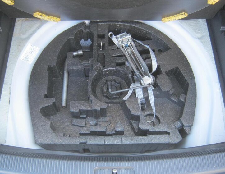 Volkswagen Golf Kombi 1,6 l 77 kw