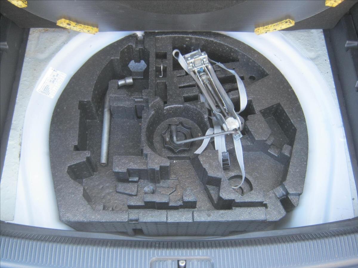 Volkswagen Golf Kombi 1,6 l 77 kw