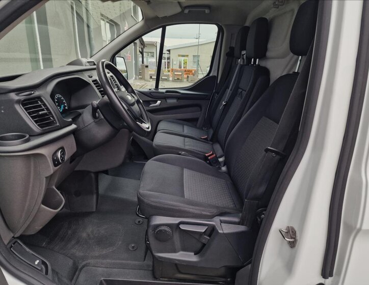 Ford Transit Custom Skříň 2,0 l 77 kw