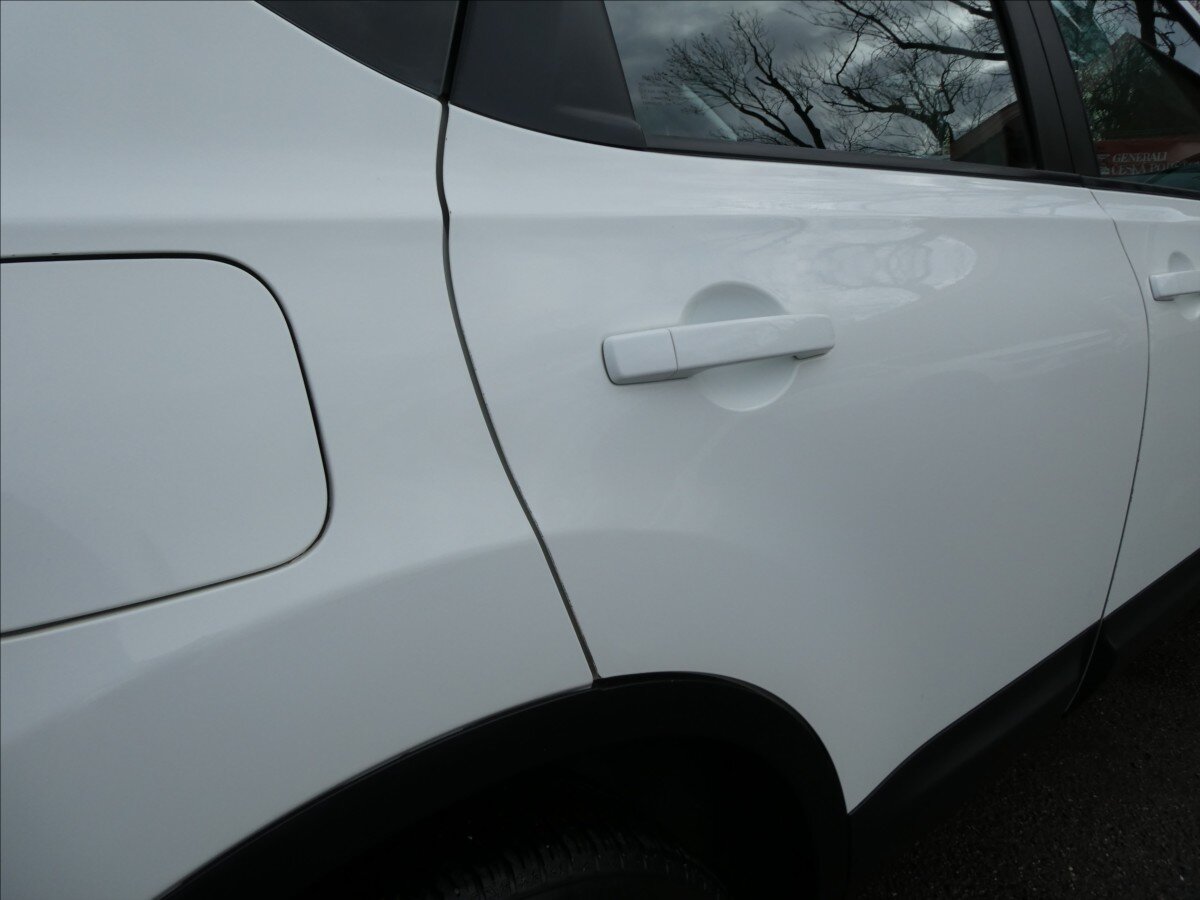 Nissan Qashqai SUV 2,0 l 104 kw