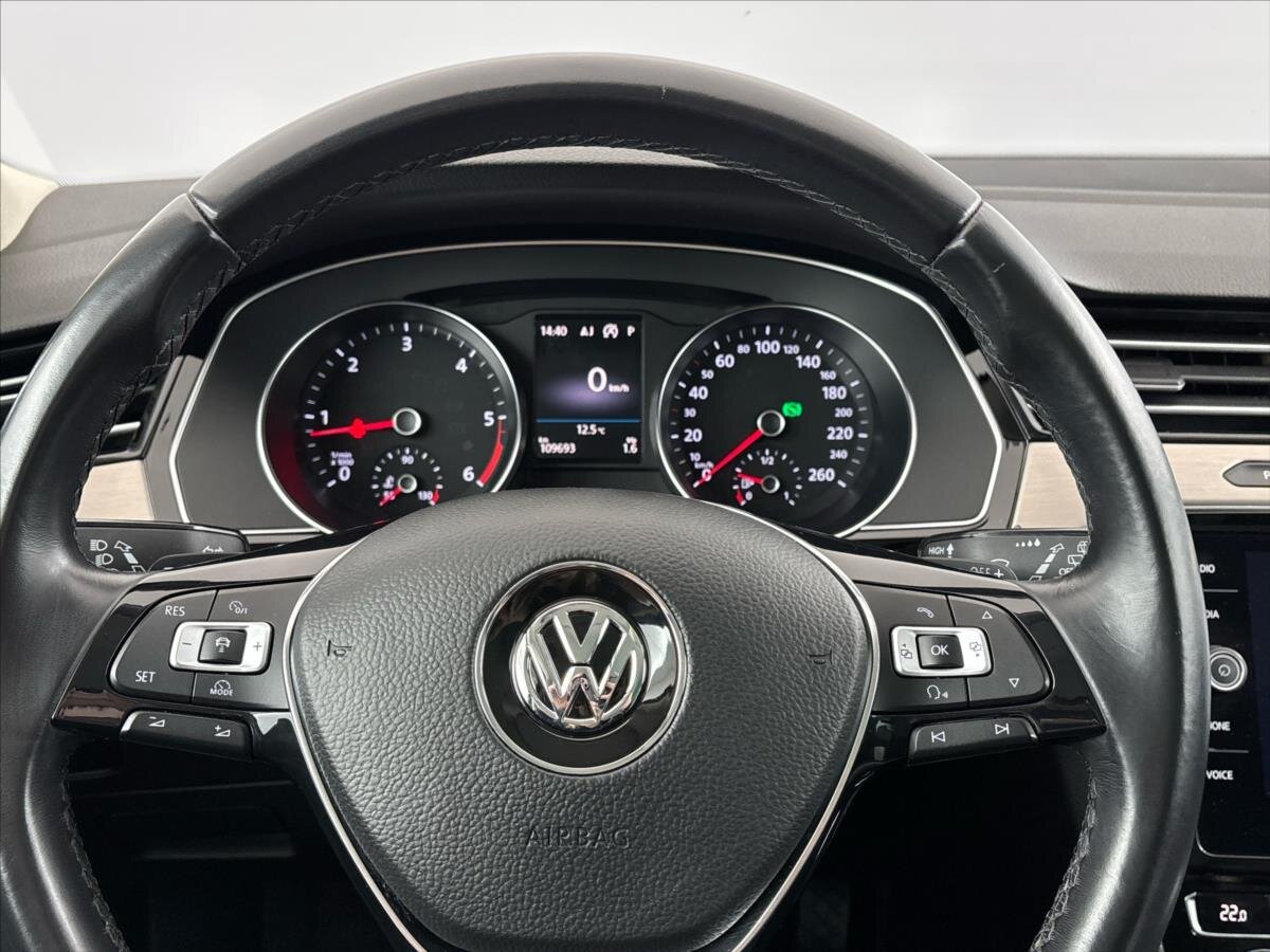 Volkswagen Passat Kombi 2,0 l 140 kw