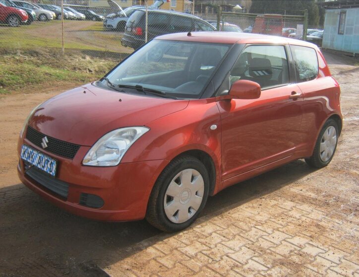 Suzuki Swift Hatchback 1,3 l 67 kw