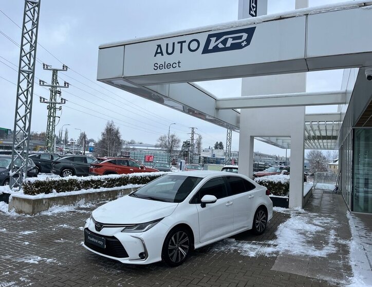 Toyota Corolla Sedan 1,5 l 92 kw