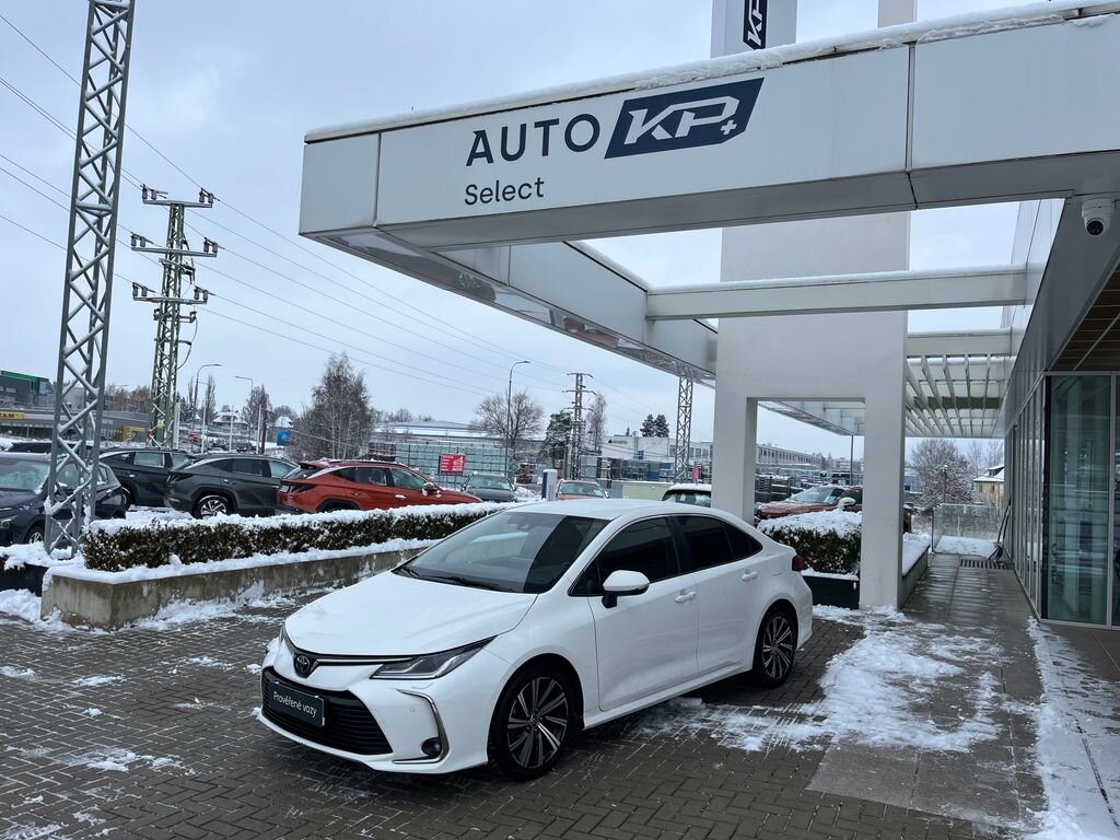 Toyota Corolla Sedan 1,5 l 92 kw