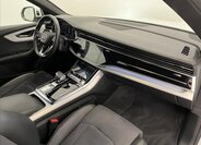 Audi Q8 SUV / Terénní 3,0 l 210 kw