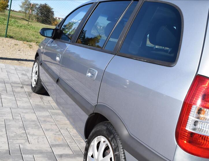 Opel Zafira 11