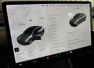 Tesla Model Y SUV / Terénní 0,0 378 kw
