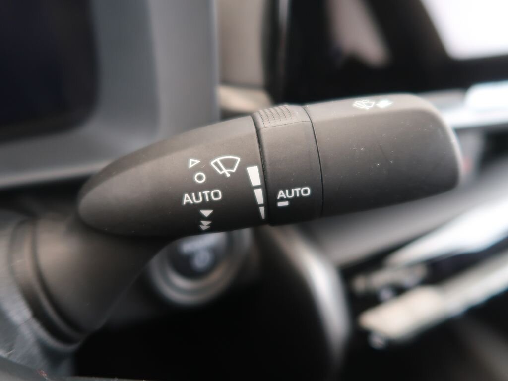 Toyota C-HR SUV 1,8 l 72 kw