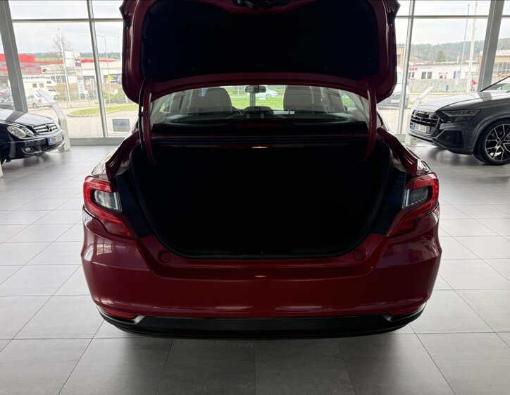 Fiat Tipo Sedan / Limuzína 1,4 l 70 kw