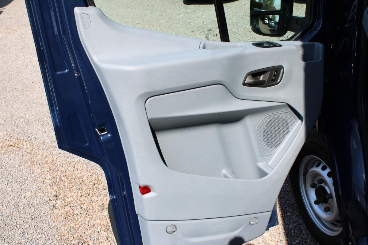 Ford Transit Valník 2,2 l 74 kw