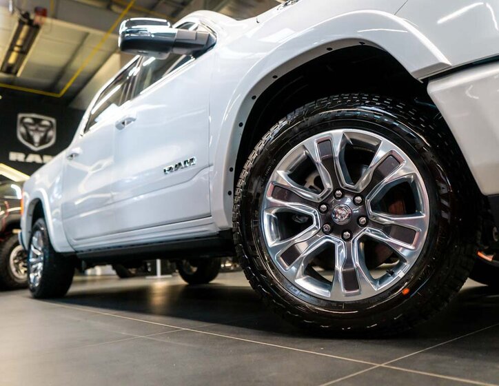 Dodge RAM Pick-up 5,7 l 291 kw