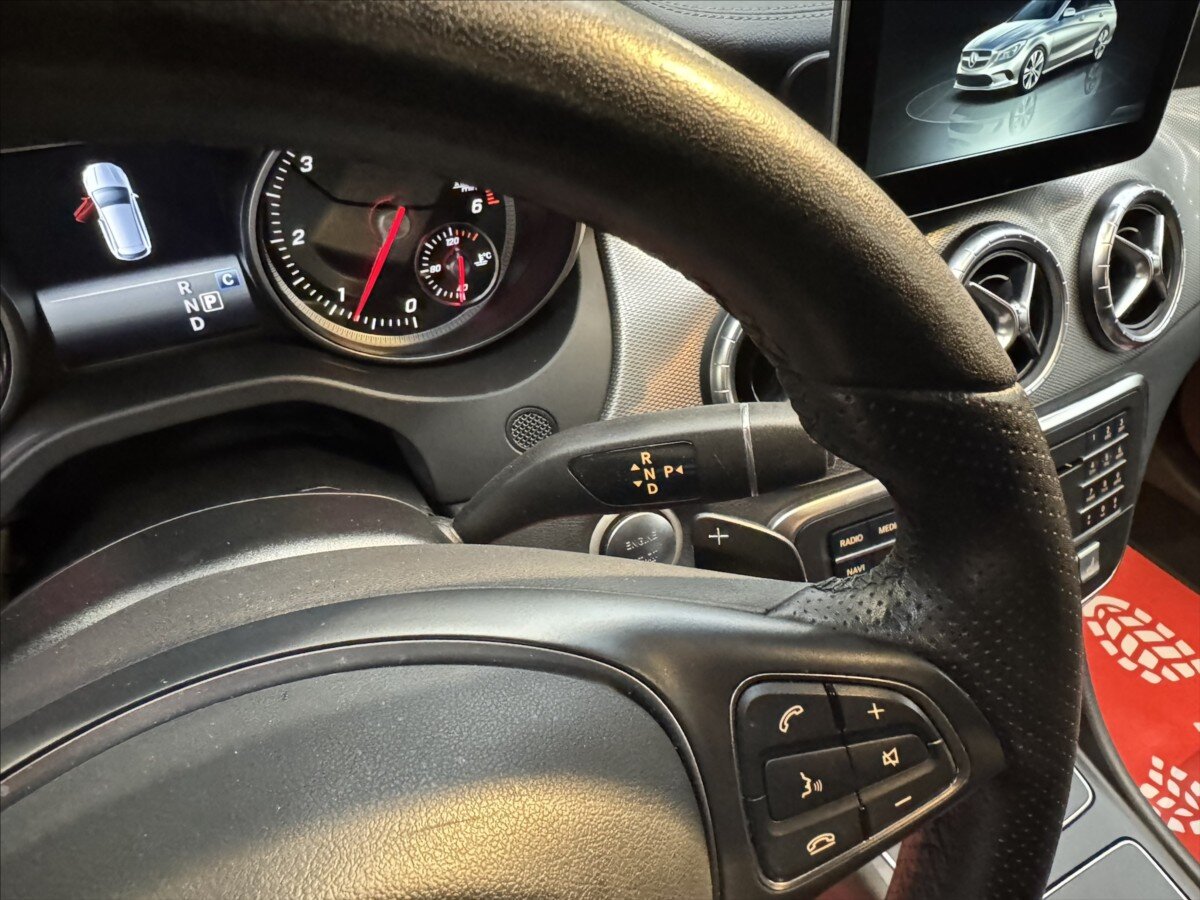 Mercedes-Benz CLA Kombi 2,1 l 130 kw