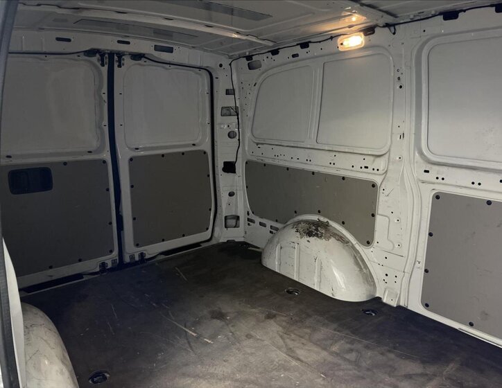 Mercedes-Benz Vito 17