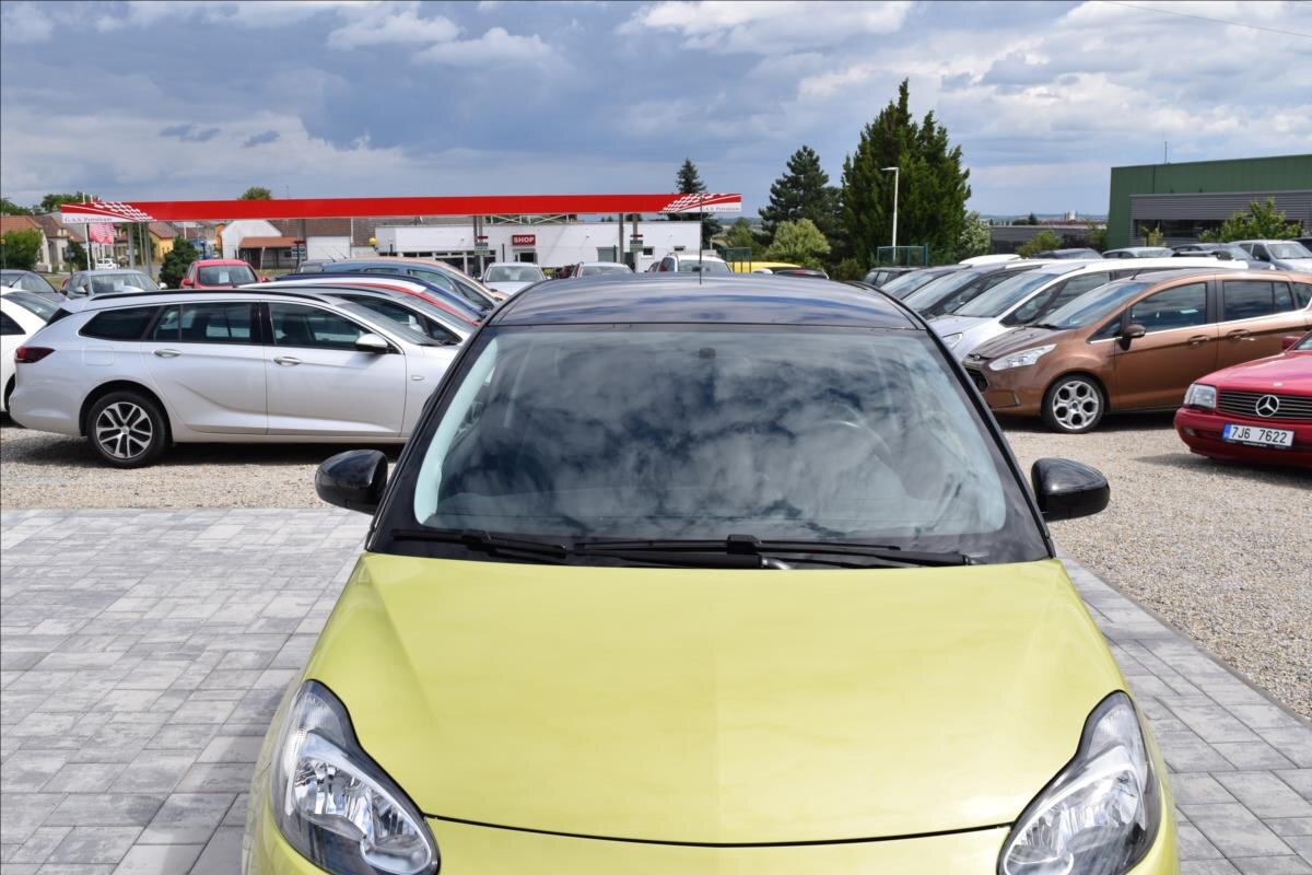 Opel Adam Hatchback 999,0 66 kw
