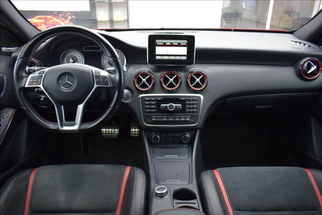 Mercedes-Benz Třídy A Hatchback 2,0 l 155 kw