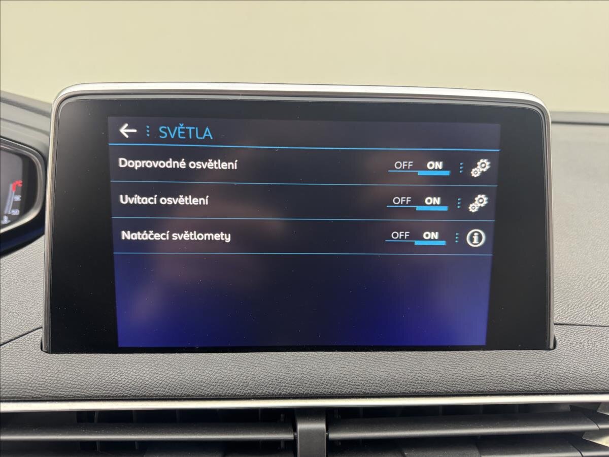 Peugeot 3008 SUV / Terénní 1,2 l 96 kw