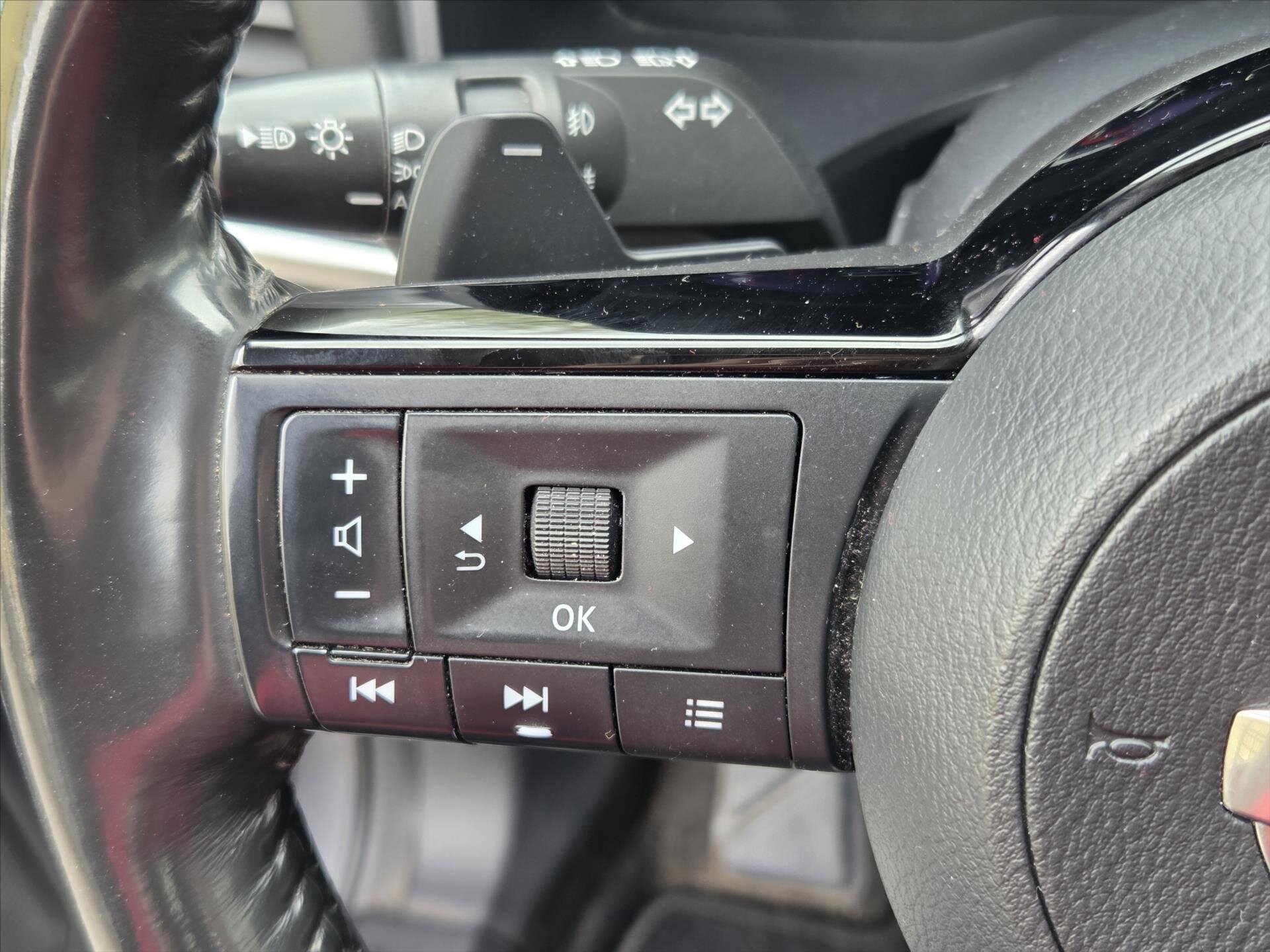 Nissan Qashqai SUV / Terénní 1,3 l 116 kw