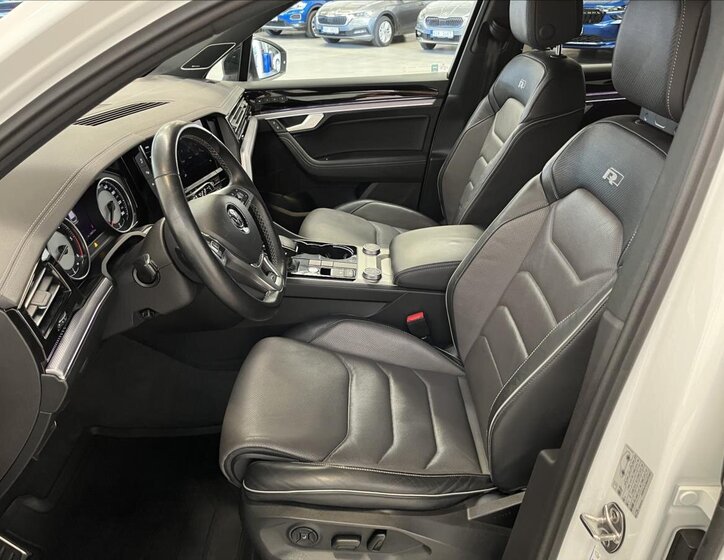 Volkswagen Touareg SUV 4,0 l 310 kw