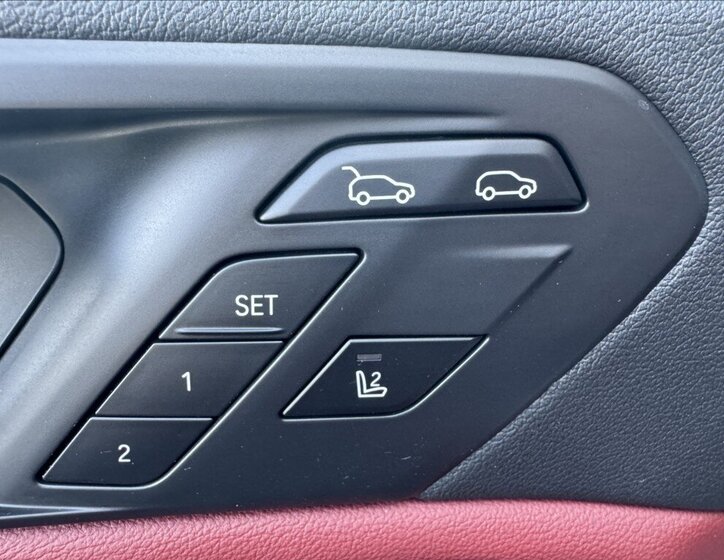 BMW X6 Sedan / Limuzína 3,0 l 210 kw