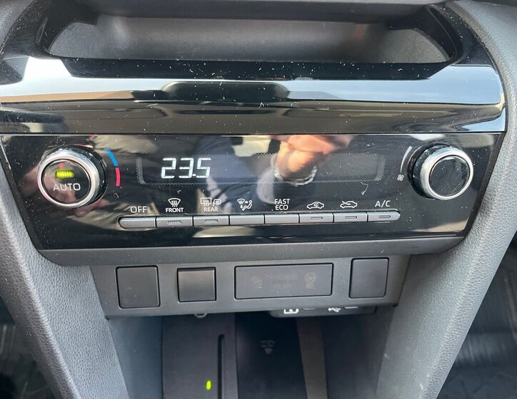 Toyota Yaris Cross SUV / Terénní 1,5 l 68 kw