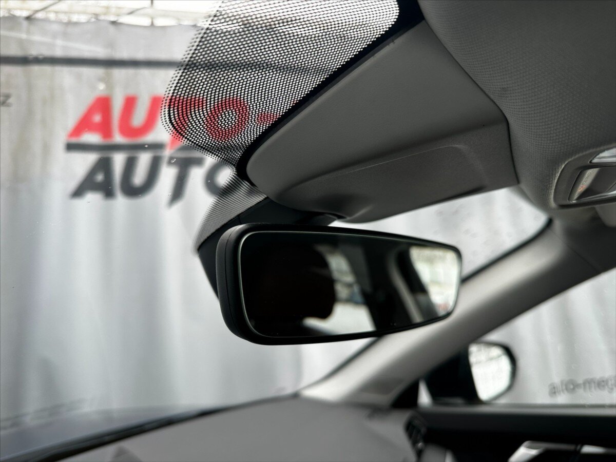 Audi Q3 Kombi 2,0 l 147 kw