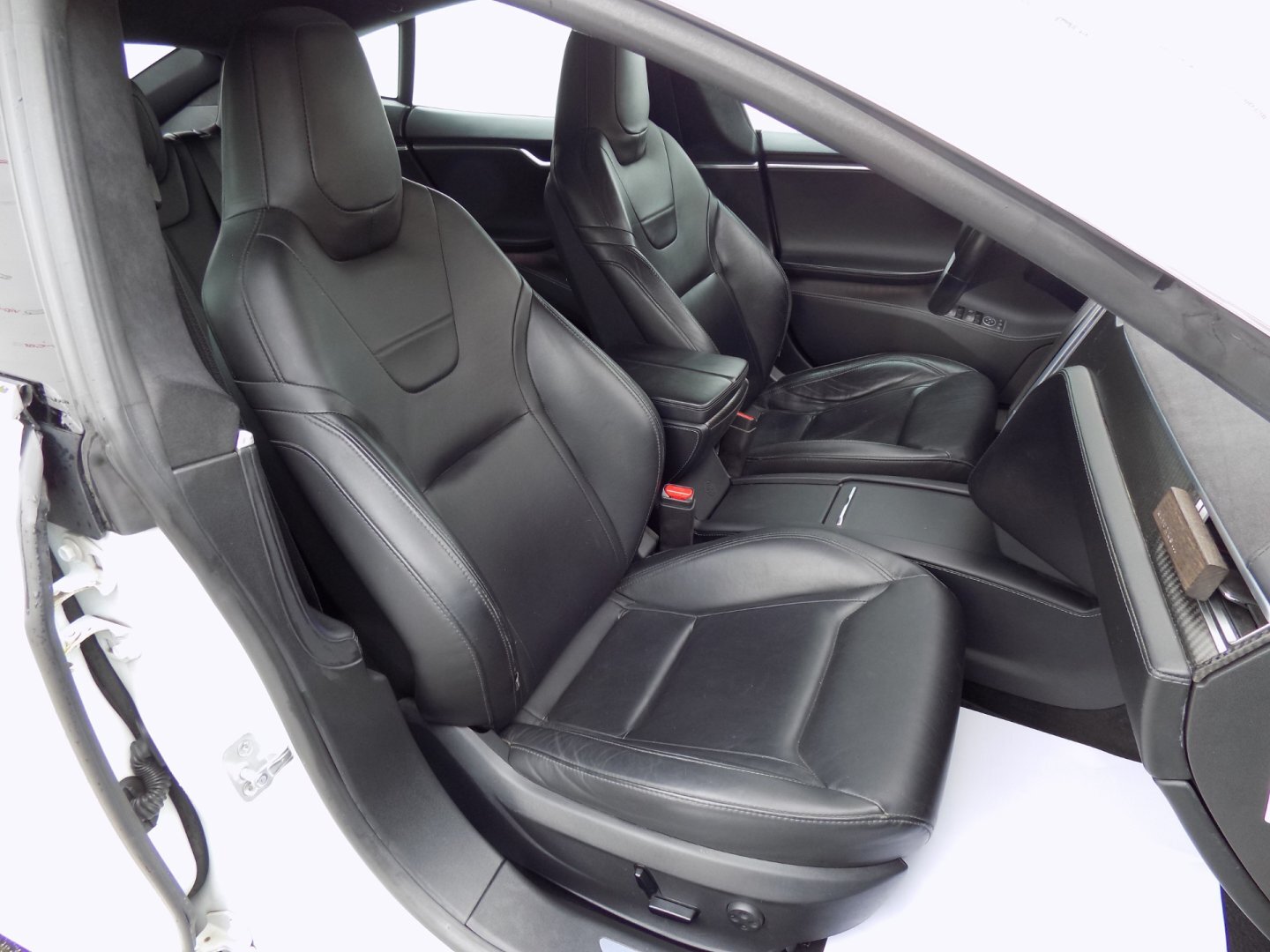 Tesla Model S Sedan / Limuzína 1,0 576 kw