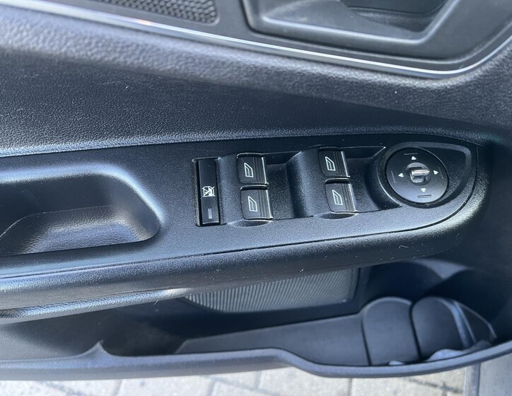 Ford B-MAX Kombi 1,5 l 55 kw