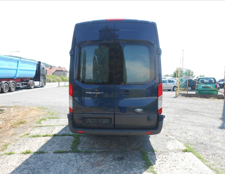 Ford Transit 10