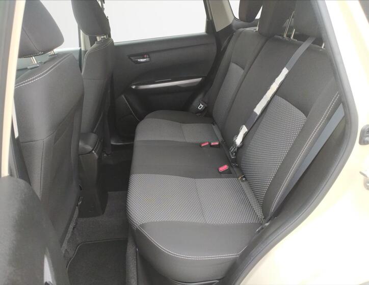 Suzuki Vitara 16