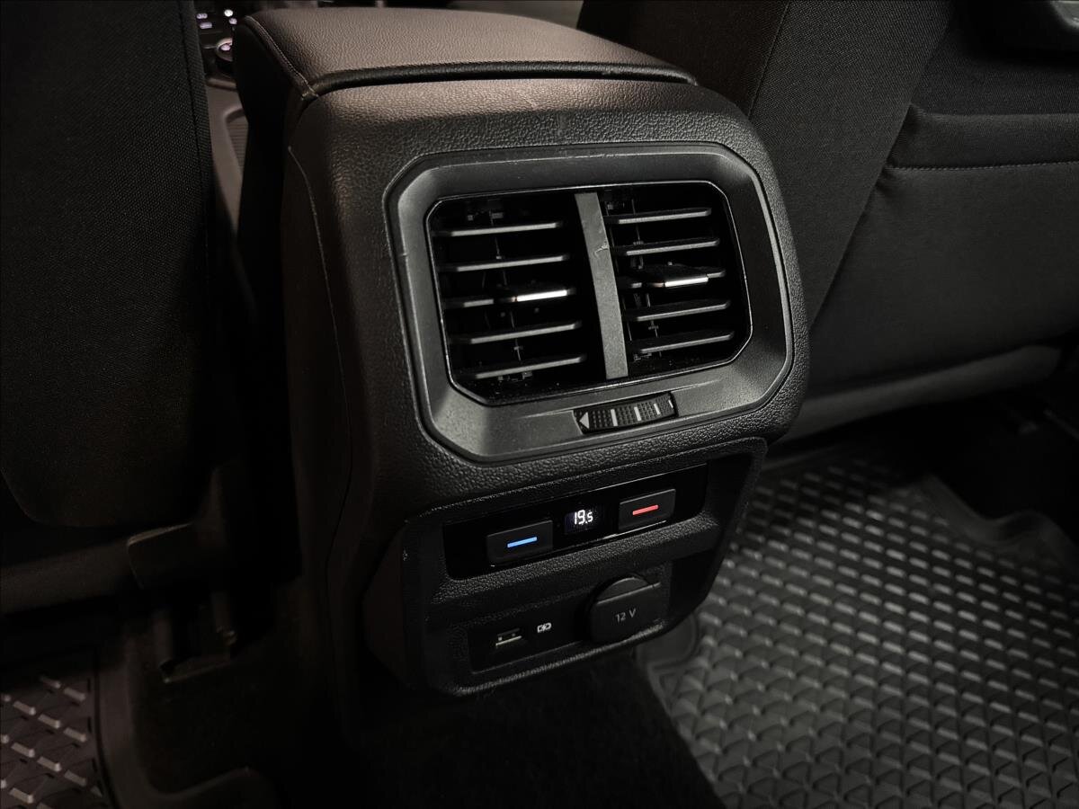 Volkswagen Tiguan SUV / Terénní 2,0 l 140 kw