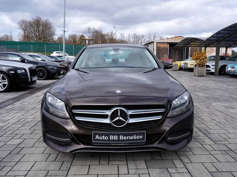 Mercedes-Benz Třídy C Sedan / Limuzína 1,6 l 115 kw