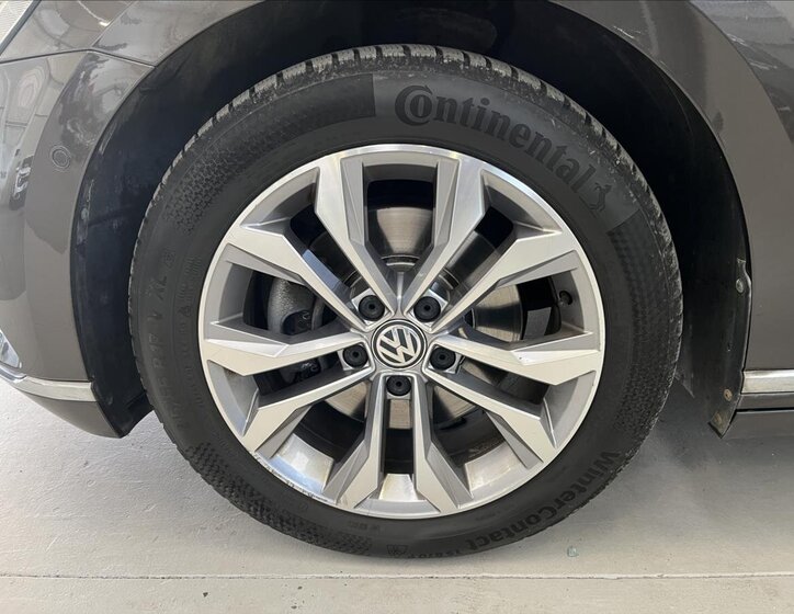 Volkswagen Passat 34