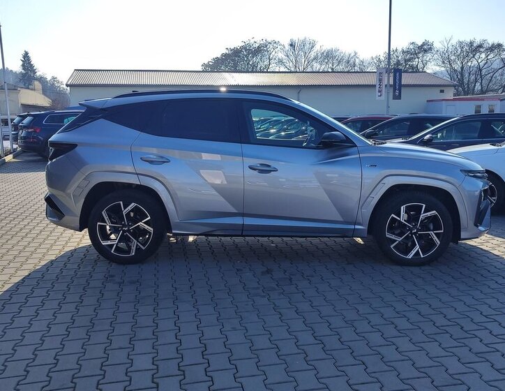 Hyundai Tucson SUV / Terénní 1,6 l 118 kw