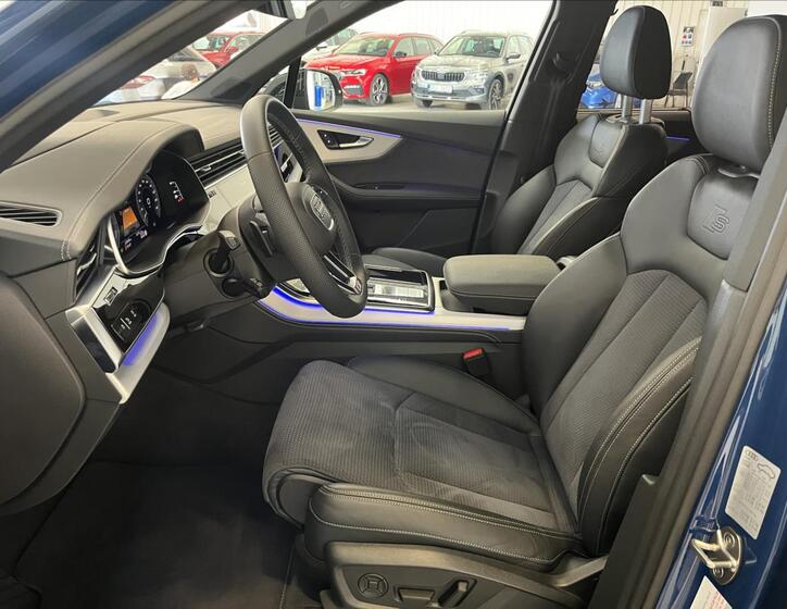 Audi Q7 22