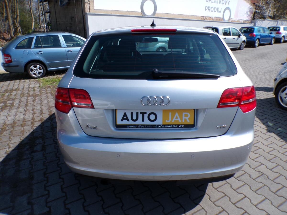 Audi A3 Hatchback 1,6 l 77 kw