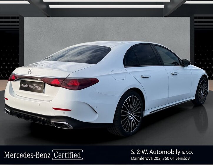 Mercedes-Benz Třídy E Sedan / Limuzína 2,0 l 145 kw